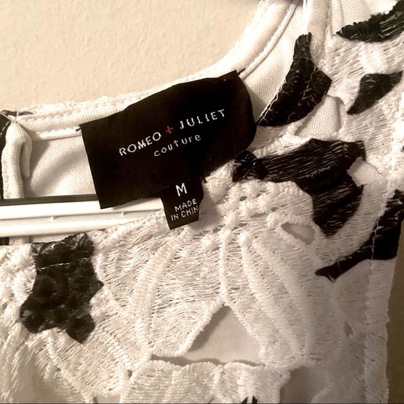 Romeo & Juliet Couture Dress - Picture 5 of 6